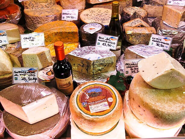 Mercato Centrale Florence: Where to buy cheese in Florence