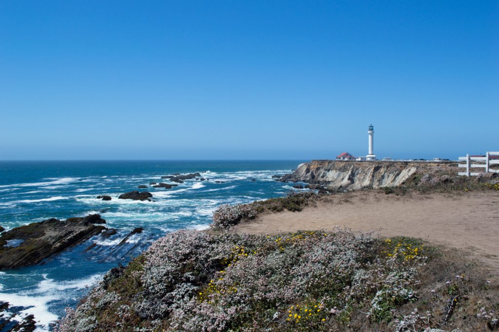 Point Arena lighthouse, things to do Mendocino Coast