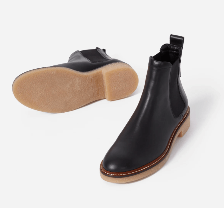 Everlane Italian Leather Chelsea Boots